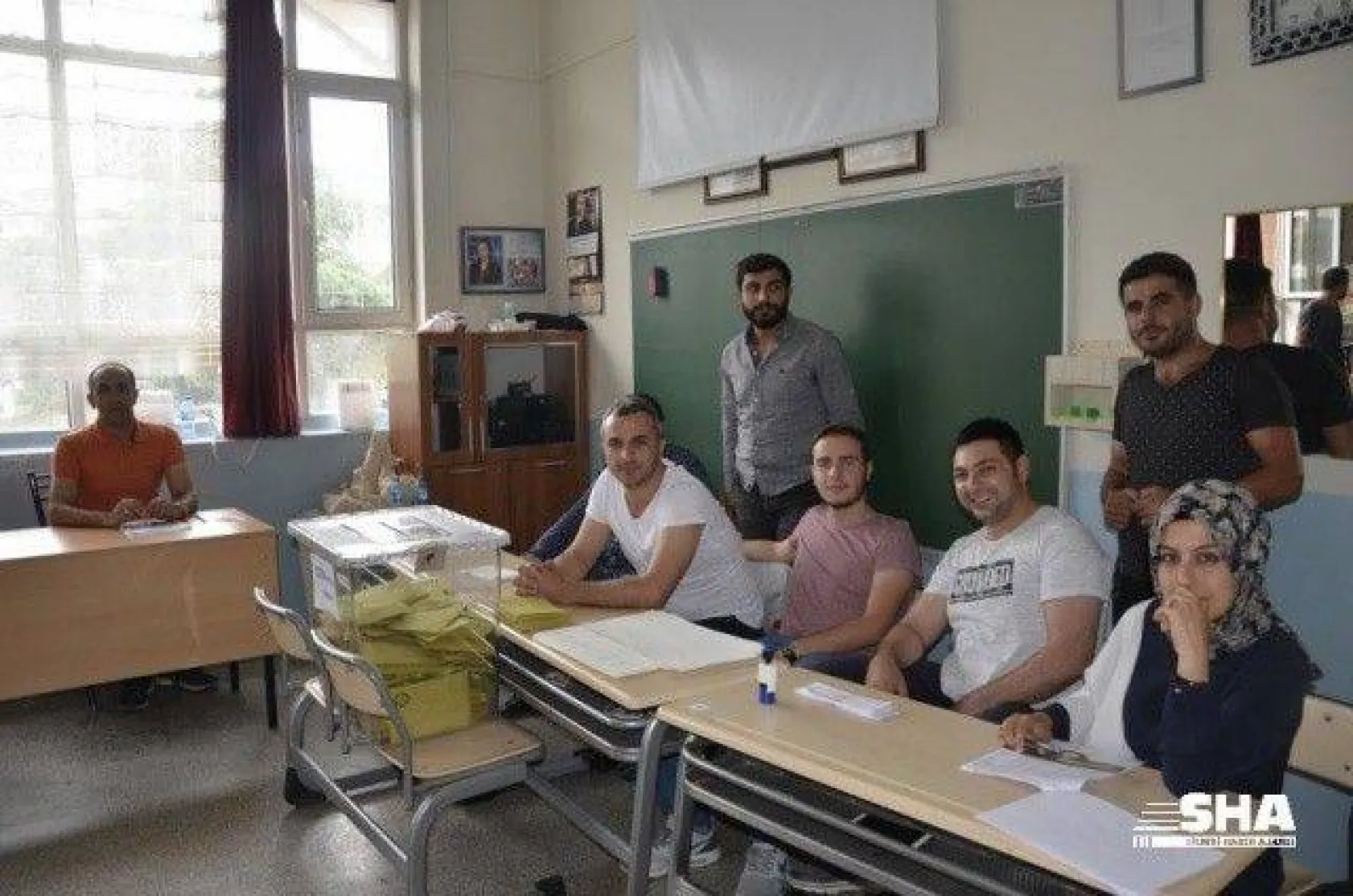 Seçimlerde objektifimize takılanlar