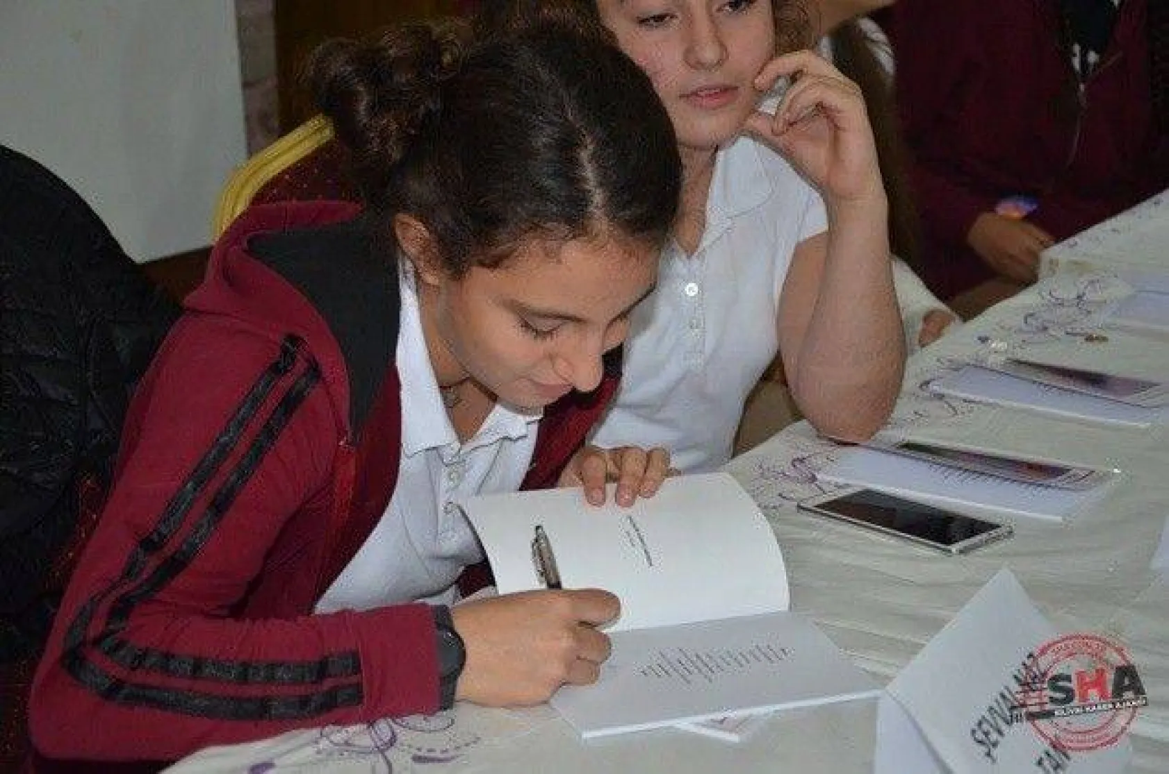 İstanbul'un Çocuk Yazarları kitaplarını imzaladı