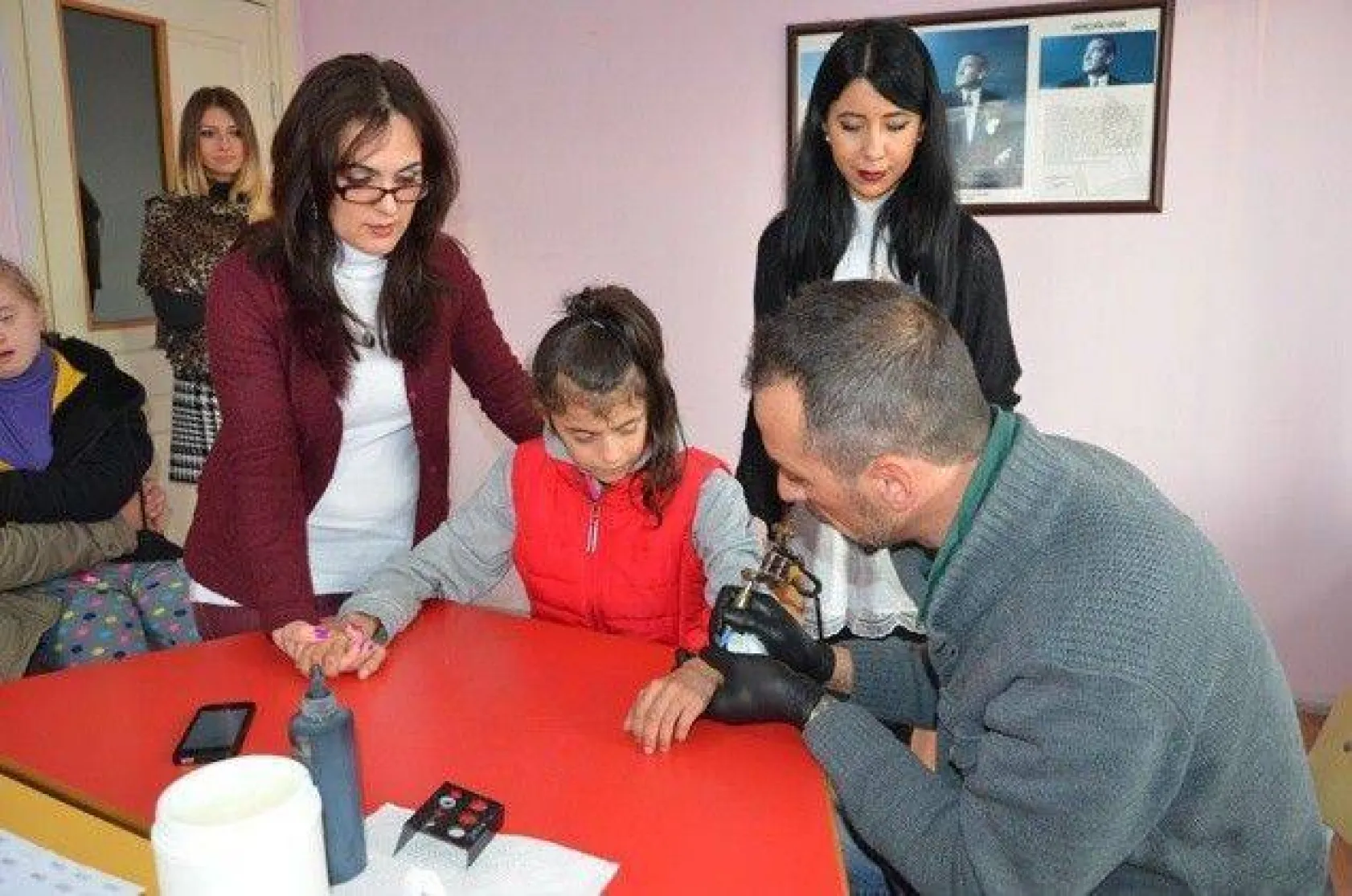 Özel çocuklara 'Sevgi İzi' yapıldı