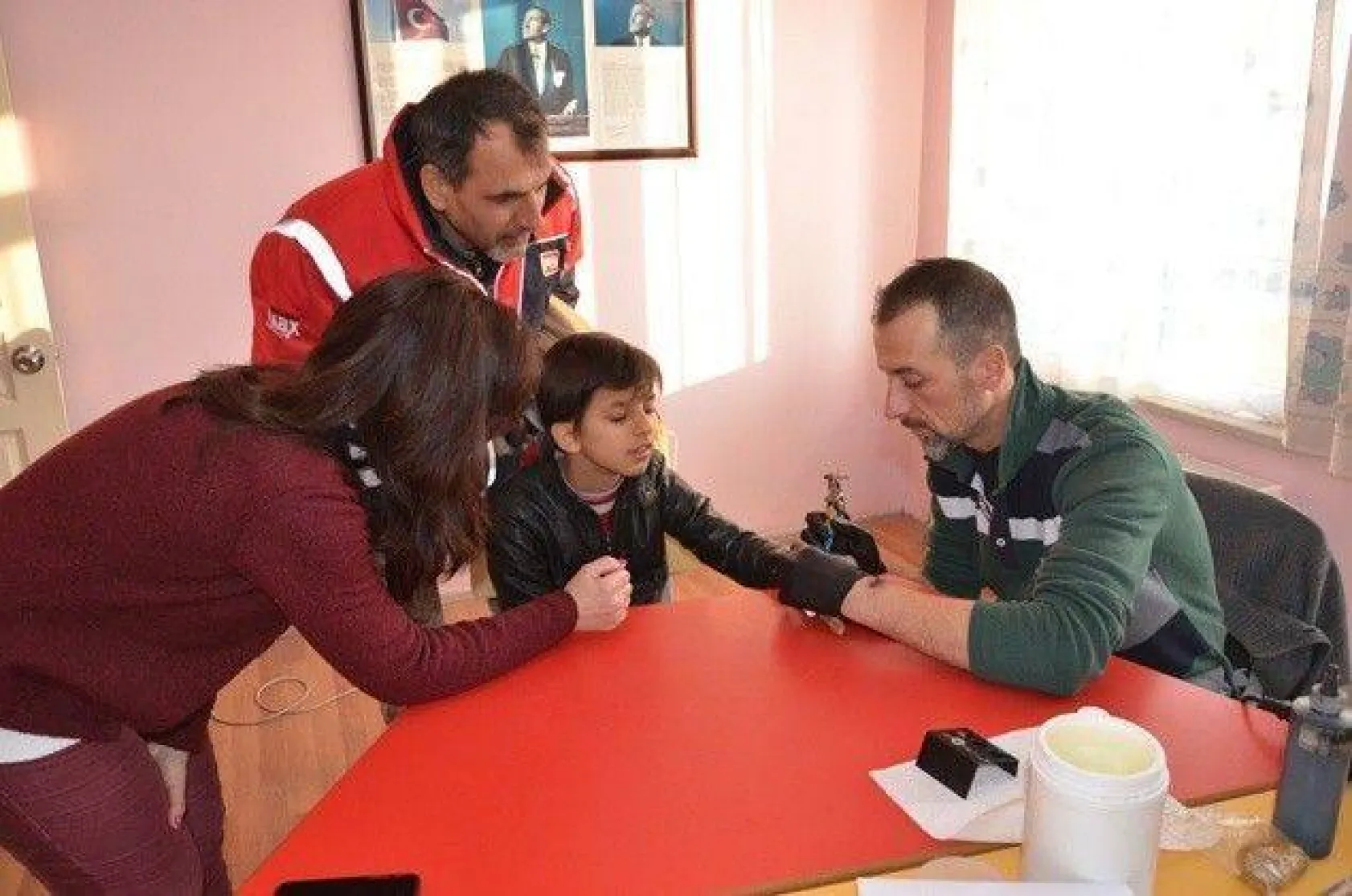 Özel çocuklara 'Sevgi İzi' yapıldı