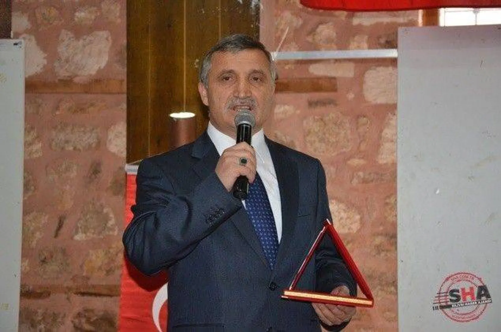 İstanbul'un Çocuk Yazarları kitaplarını imzaladı