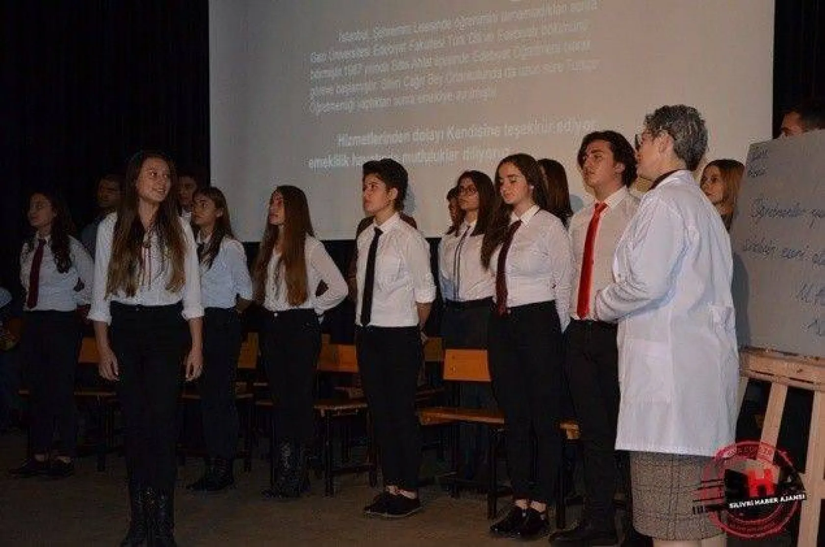 Öğretmenler Günü Kutlaması salon programıyla devam etti