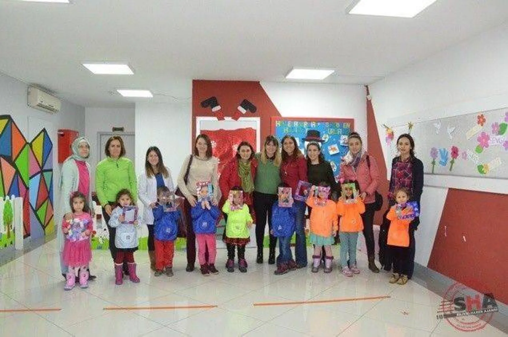 Çizgi Koleji öğrenci ve velileri, renklerin büyüsüne kapıldı