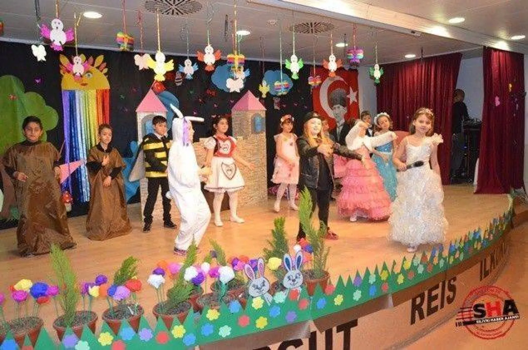 Kendileri yazdılar, kendileri oynadılar