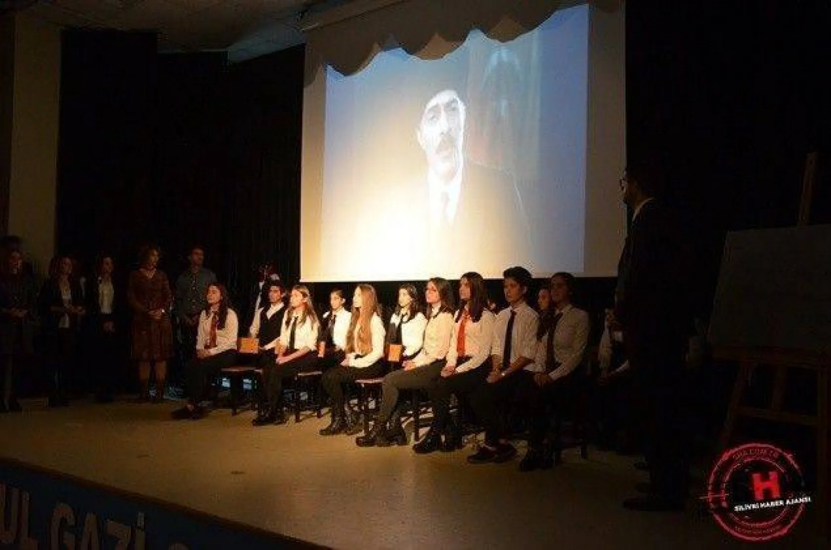 Öğretmenler Günü Kutlaması salon programıyla devam etti