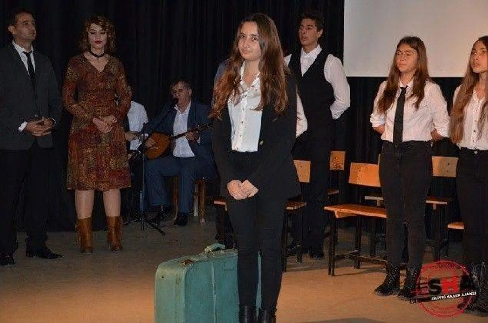 Öğretmenler Günü Kutlaması salon programıyla devam etti