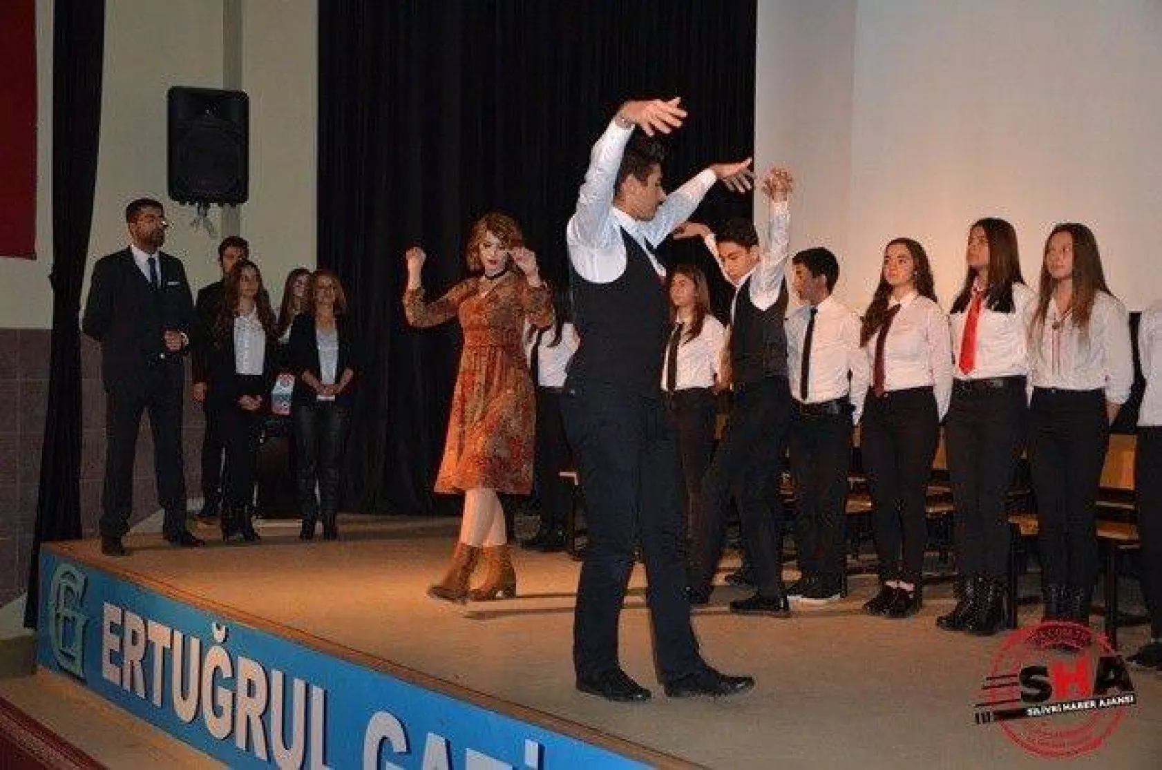 Öğretmenler Günü Kutlaması salon programıyla devam etti