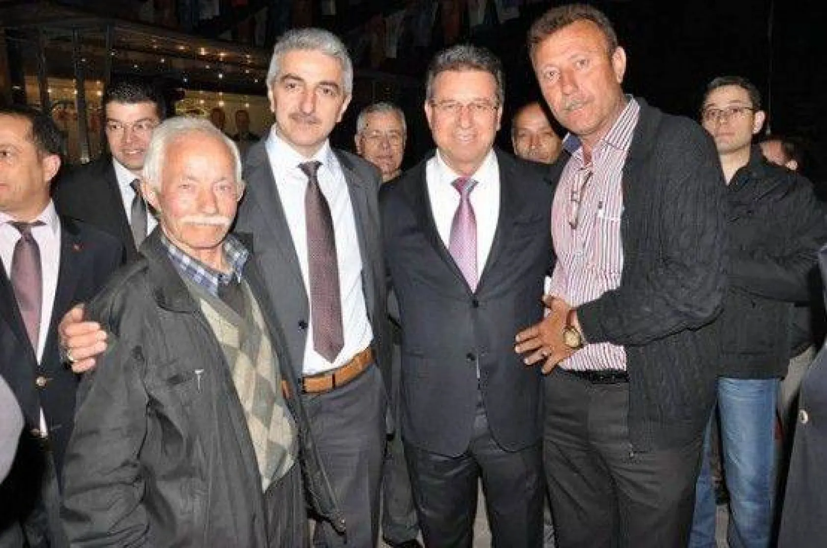 Sert 'Ak Parti Proje ve Hizmet Partisidir '