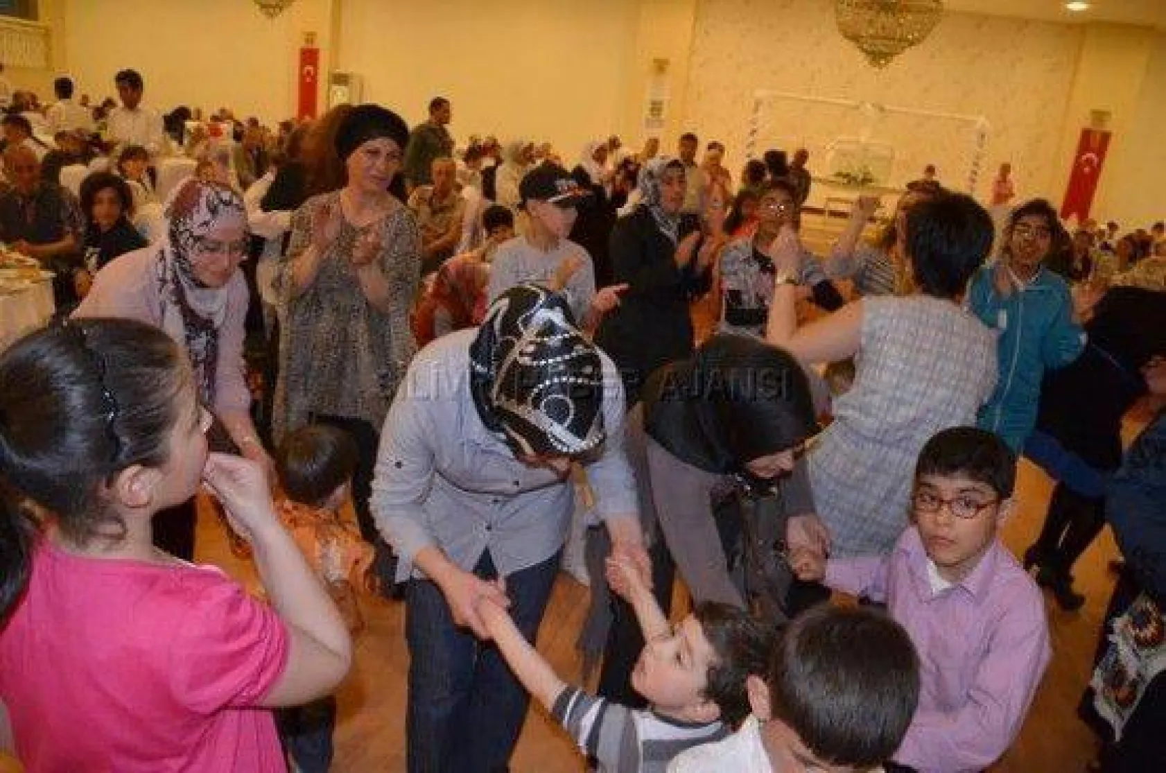 Işıklar Bir Gün Değil, Hergün Yanınızdayız