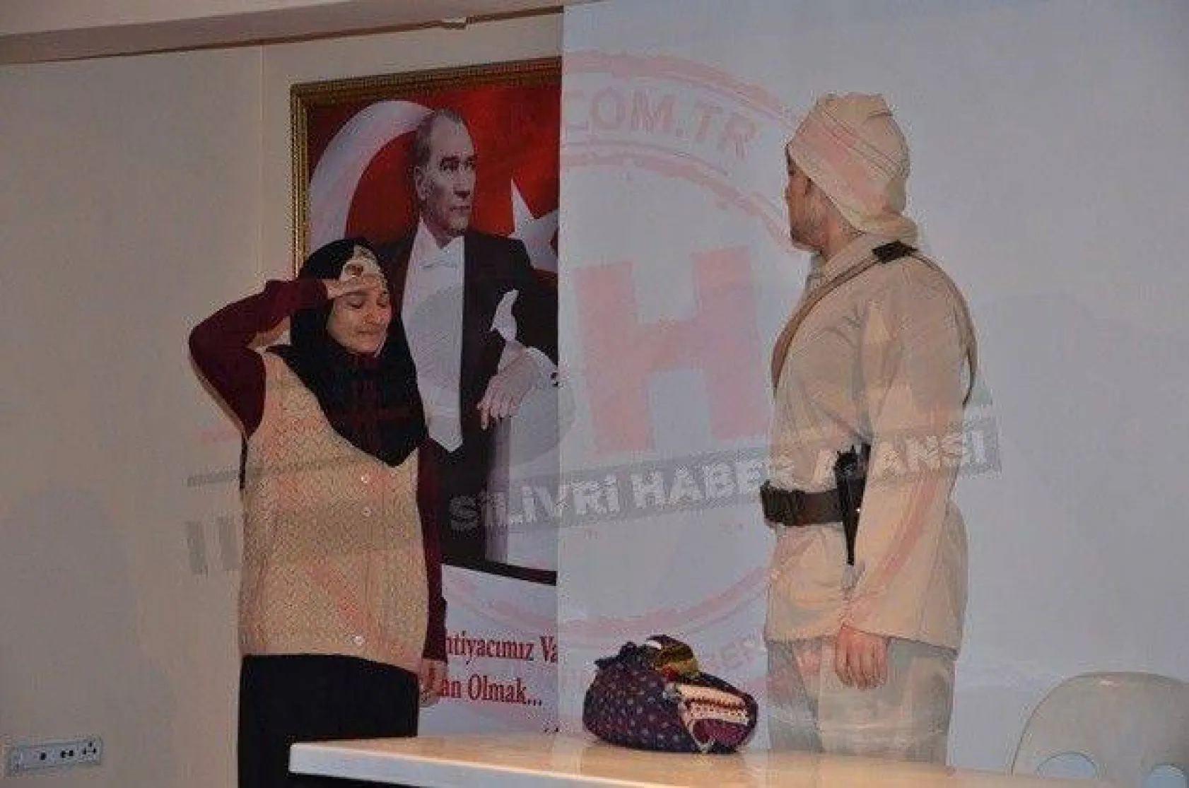 Solmaz, öğrencilere tiyatroyu anlattı