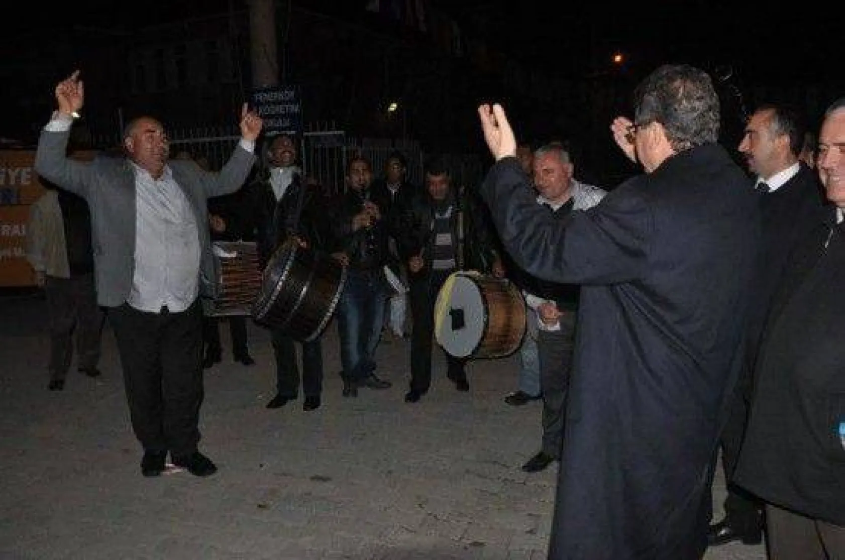 Sert 'Onlar bizim yaptığımız hizmetin tamirini yapamaz'