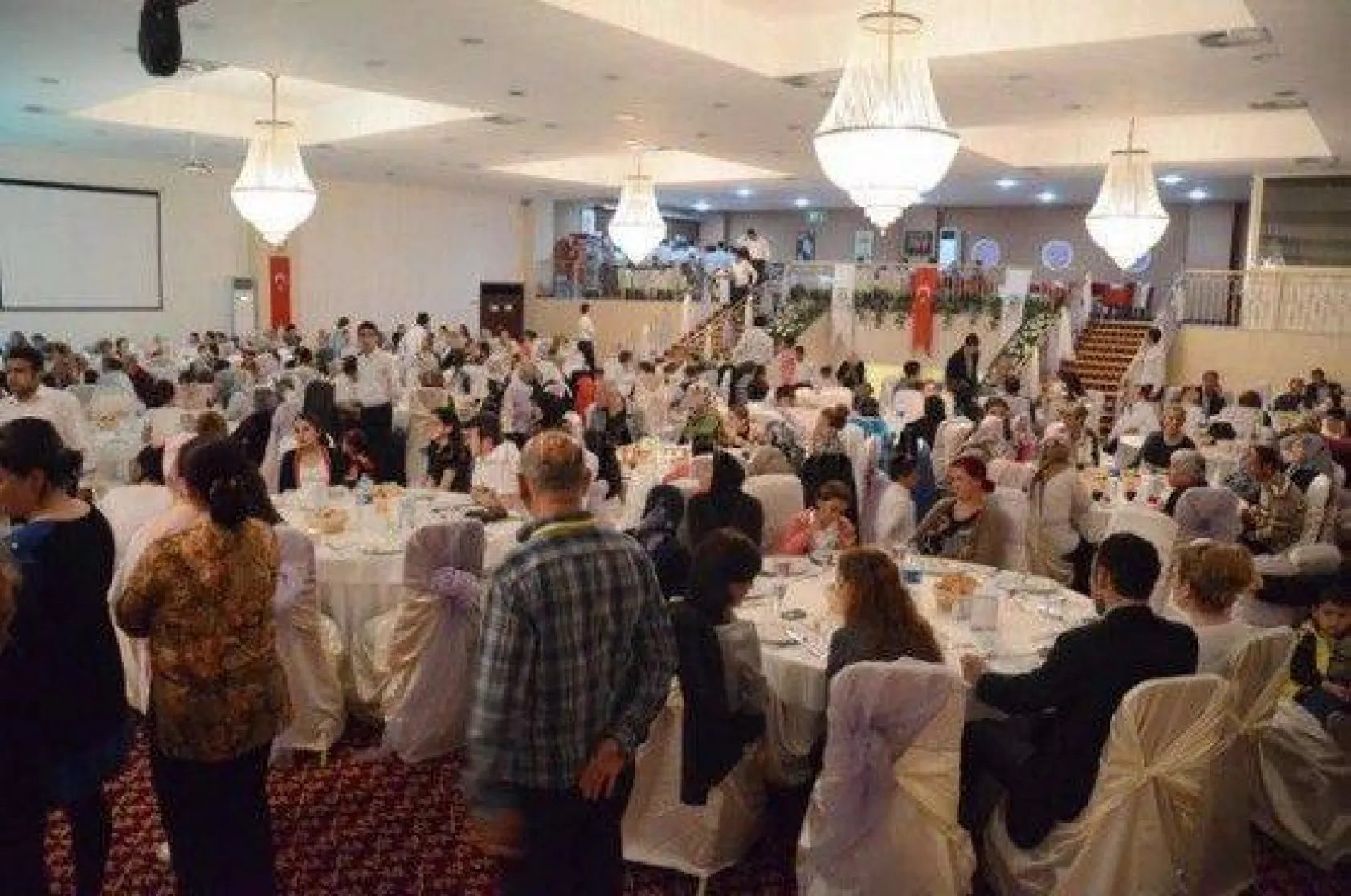 Işıklar Bir Gün Değil, Hergün Yanınızdayız