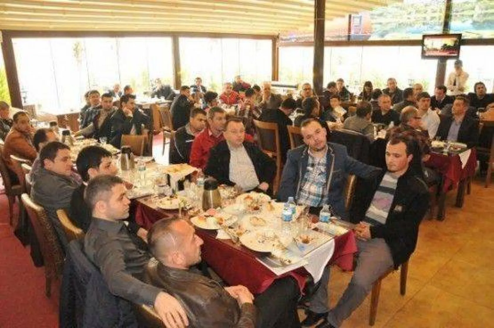 'Siyasetin Kalbi kuaförlerde atar '