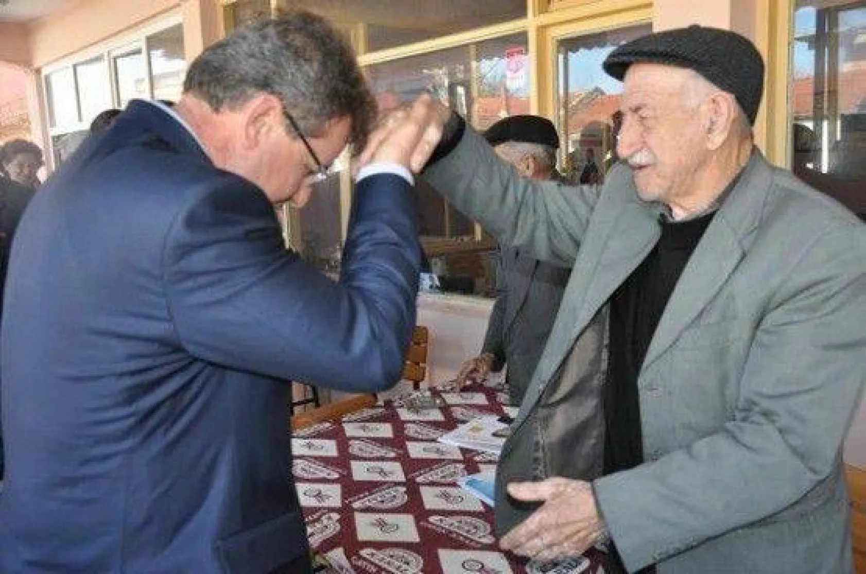 Sert 'Ellerimdeki orak izlerini gururla taşıyorum'