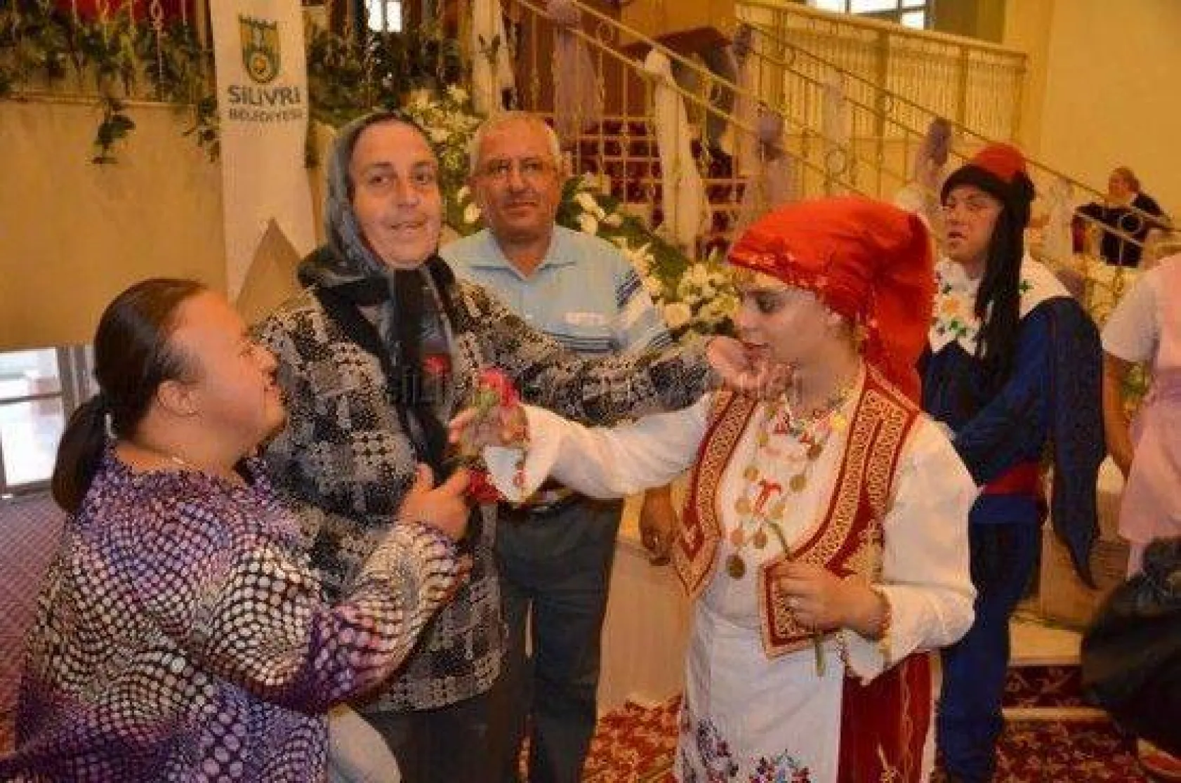 Işıklar Bir Gün Değil, Hergün Yanınızdayız