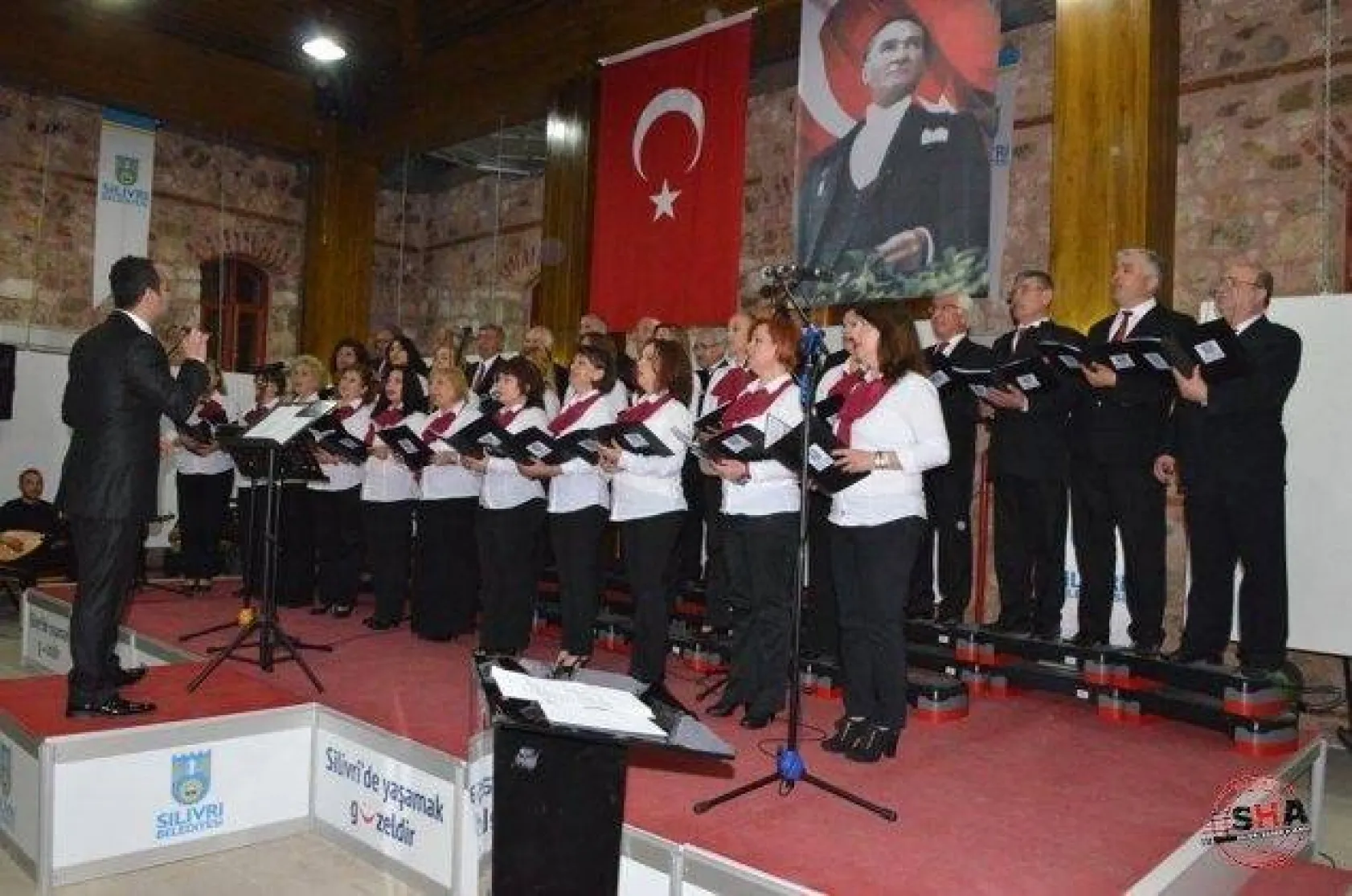 Neşat Ertaş Türkülerle Anıldı