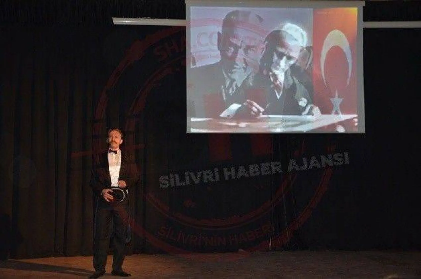 Gönüllerde Ahenk'in İZ'i var