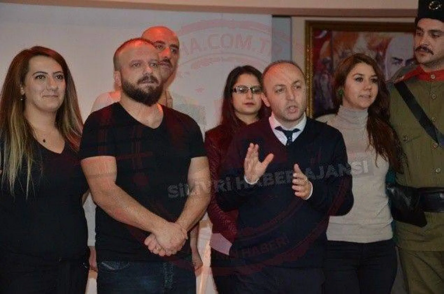 Solmaz, öğrencilere tiyatroyu anlattı