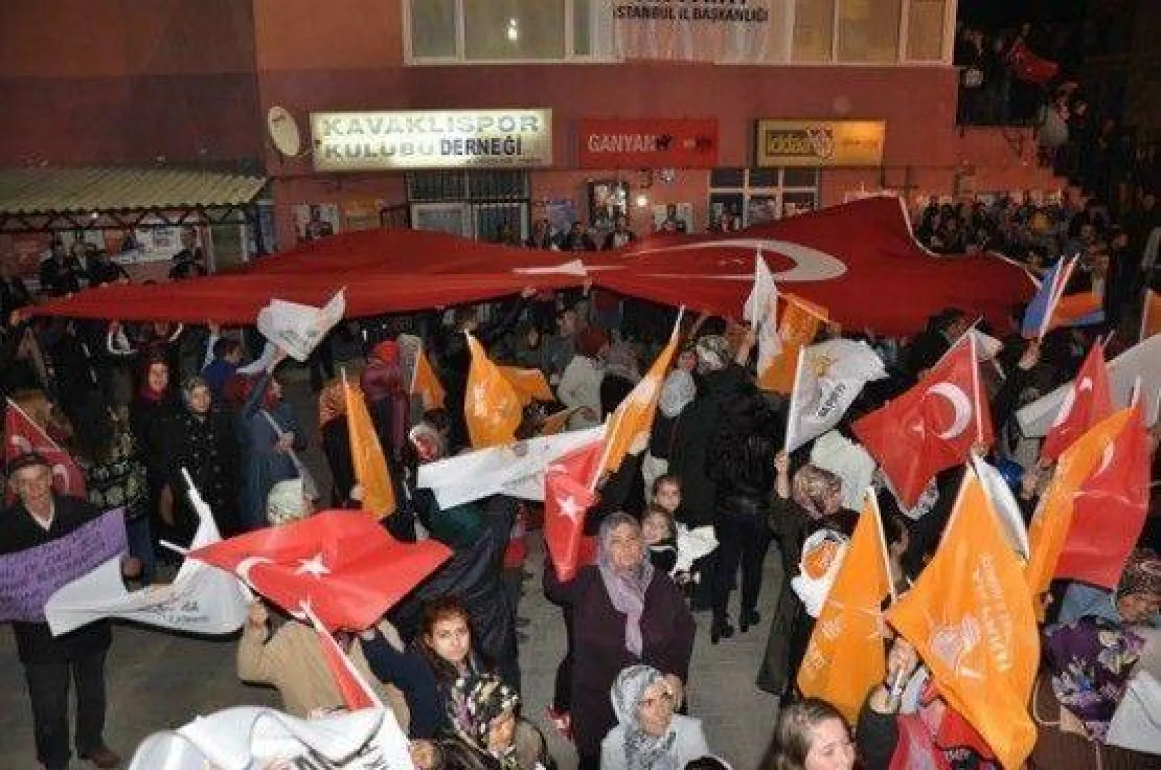 Sert 'Ak Parti Proje ve Hizmet Partisidir '