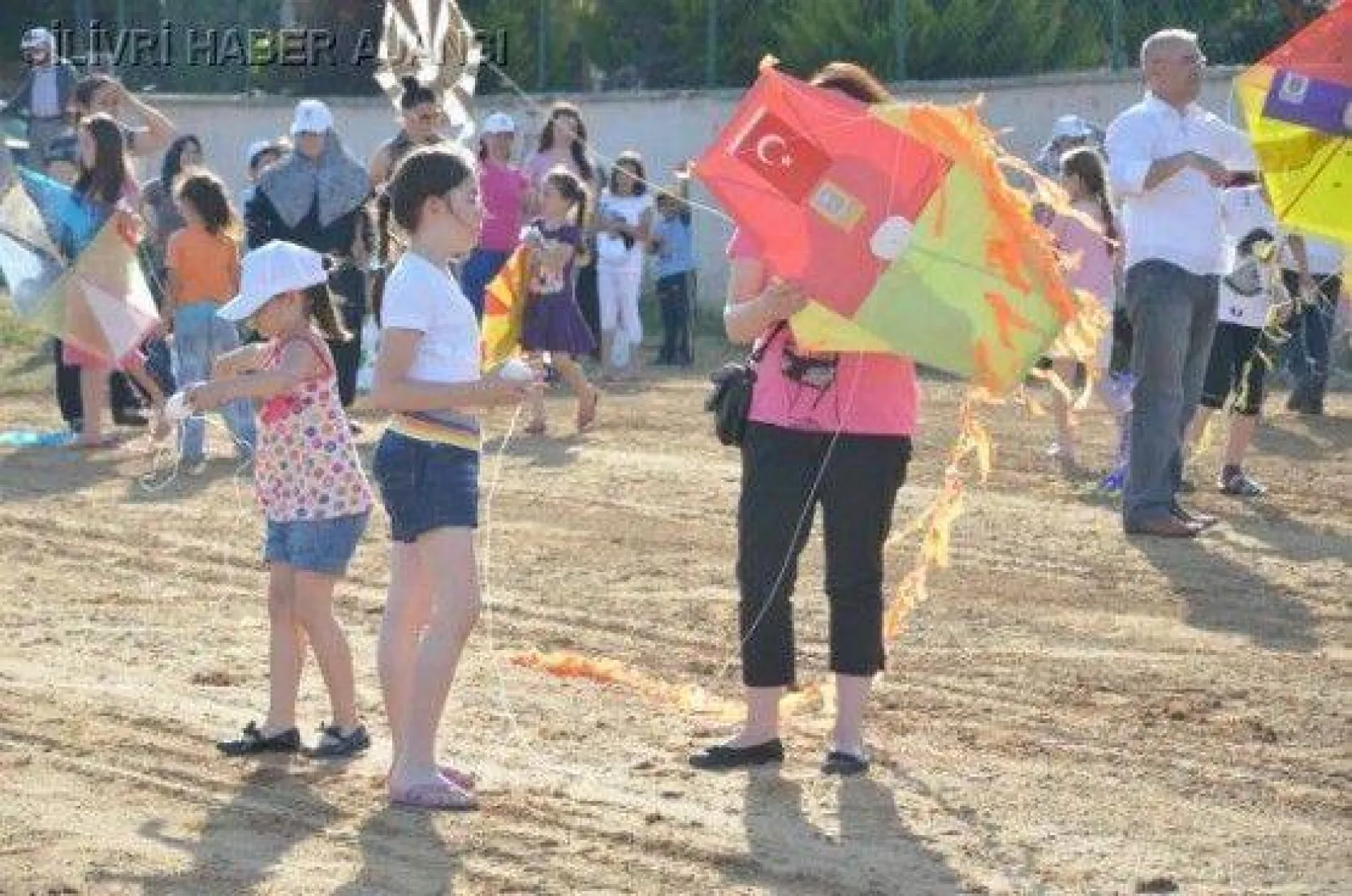 Uçurtmalar gökyüzüyle buluştu