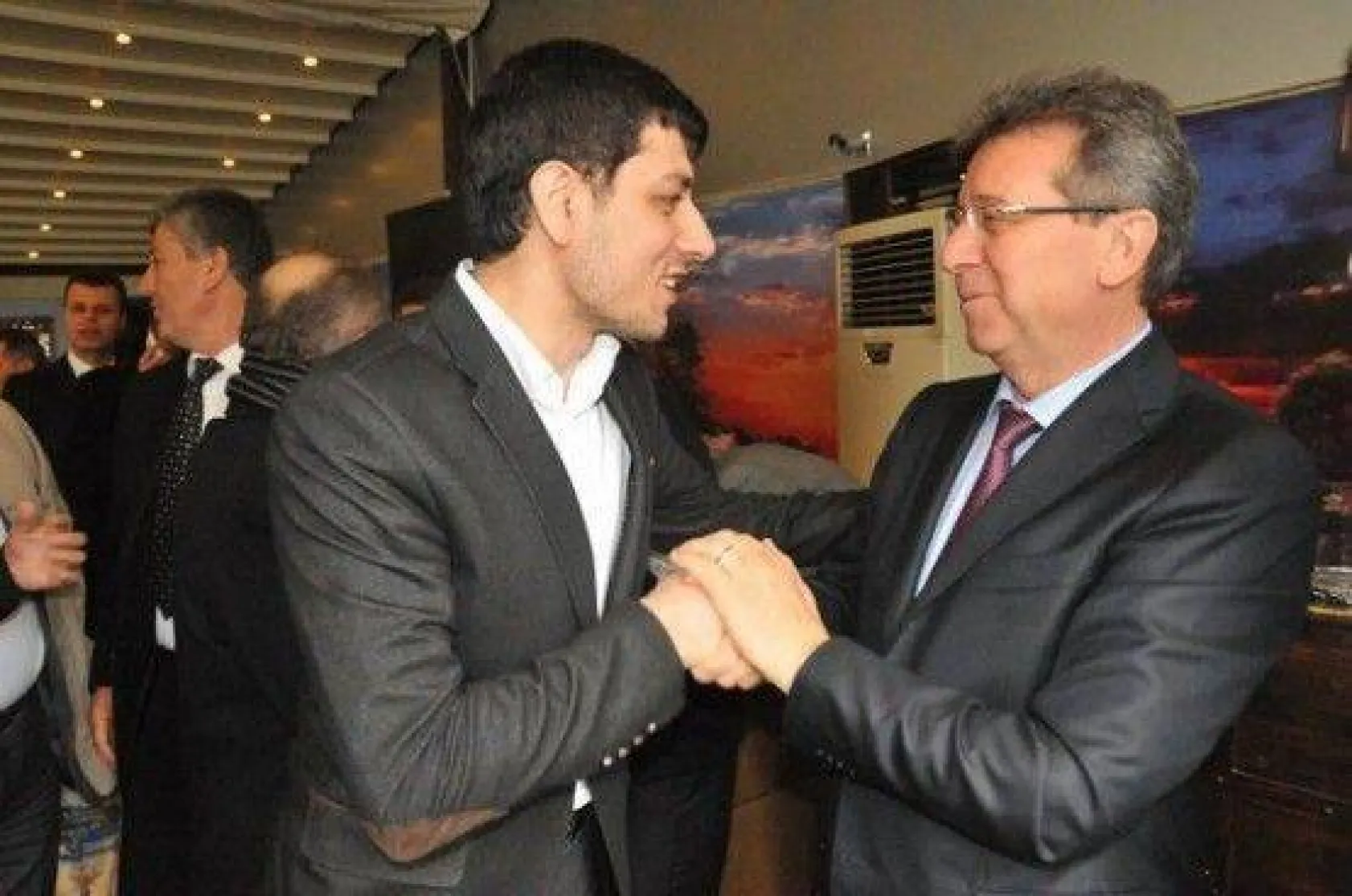 'Siyasetin Kalbi kuaförlerde atar '