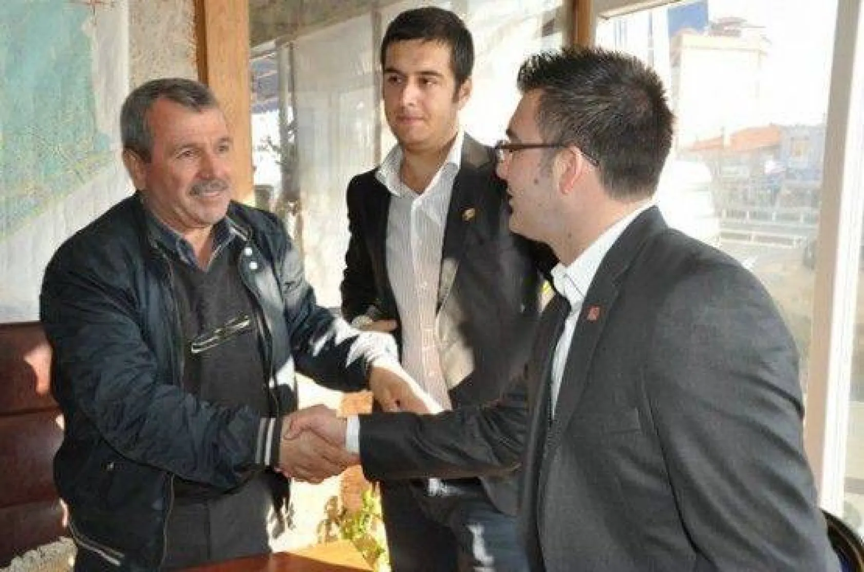 CHP Silivri Gençlik Kolları sıkılmadık el bırakmadı