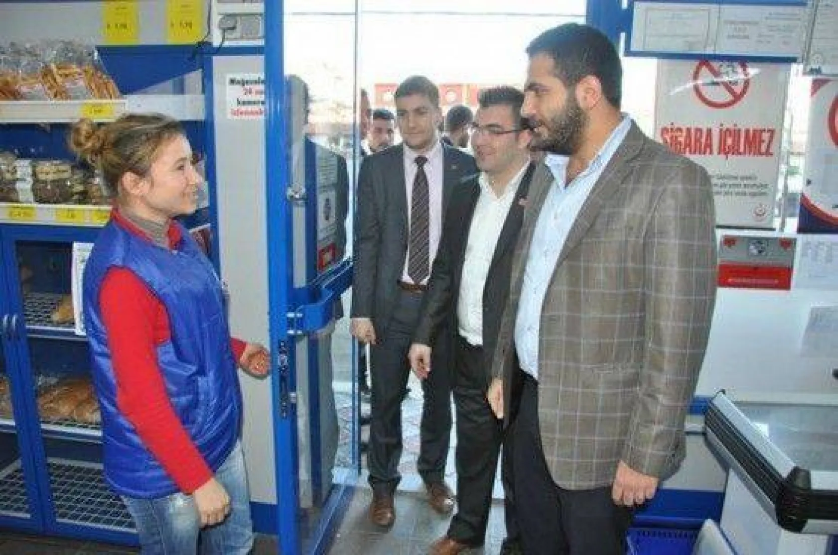 CHP Silivri Gençlik Kolları sıkılmadık el bırakmadı