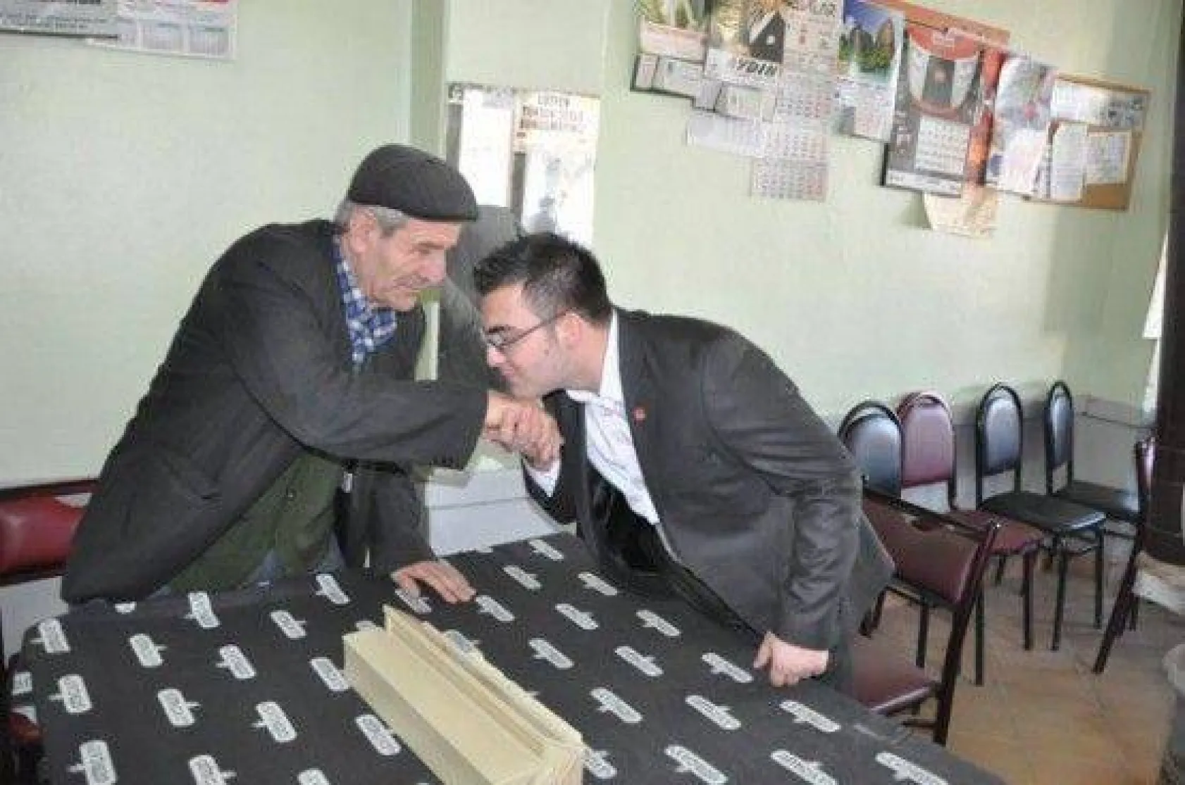 CHP Silivri Gençlik Kolları sıkılmadık el bırakmadı