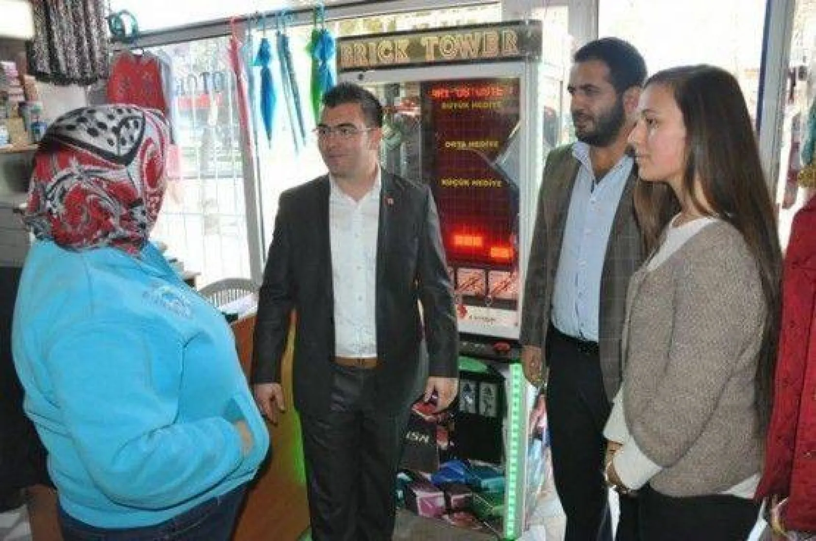 CHP Silivri Gençlik Kolları sıkılmadık el bırakmadı