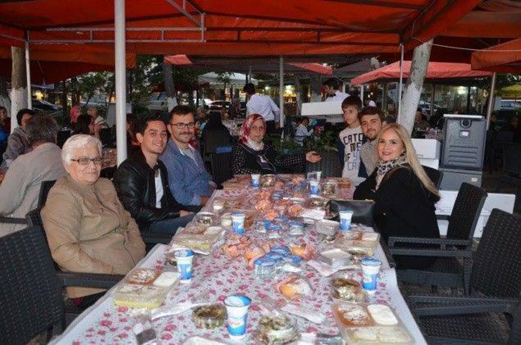 Rizeliler iftar sofrasında bir araya geldi