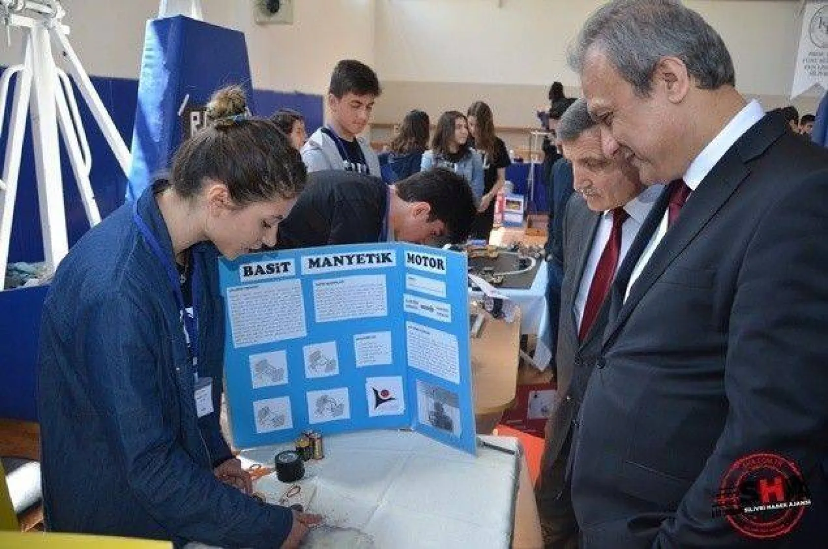 Fen Lisesi öğrencilerinden TÜBİTAK 4006 Fuarı