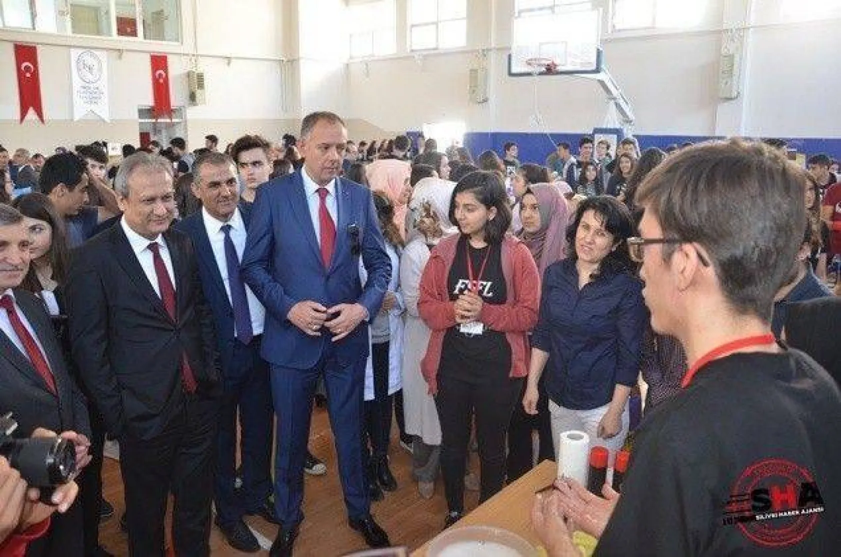 Fen Lisesi öğrencilerinden TÜBİTAK 4006 Fuarı