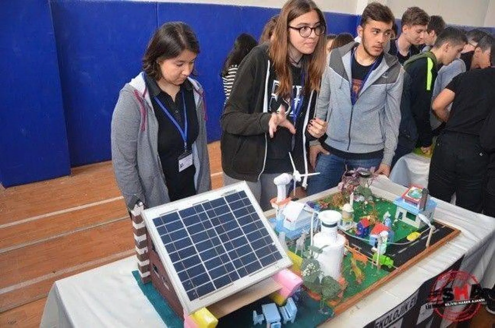 Fen Lisesi öğrencilerinden TÜBİTAK 4006 Fuarı