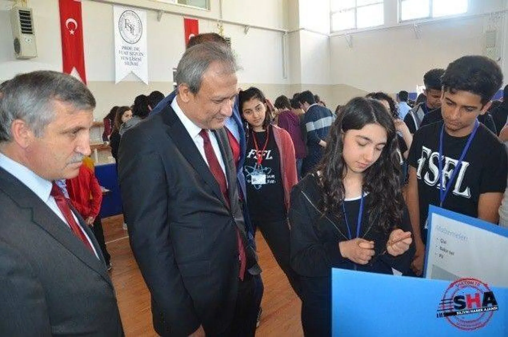 Fen Lisesi öğrencilerinden TÜBİTAK 4006 Fuarı