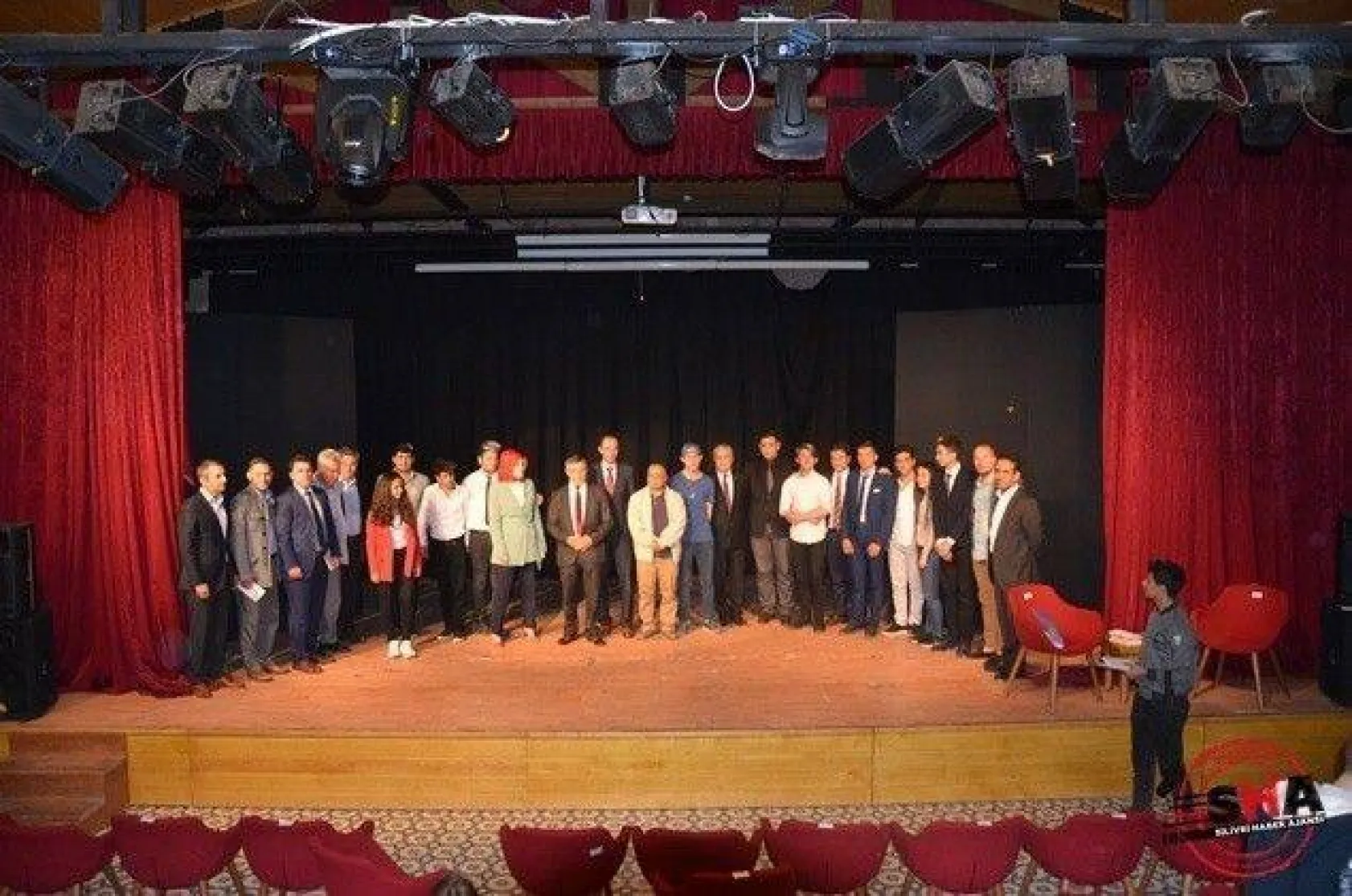 Necip Fazıl'ın hayatını sahnelediler