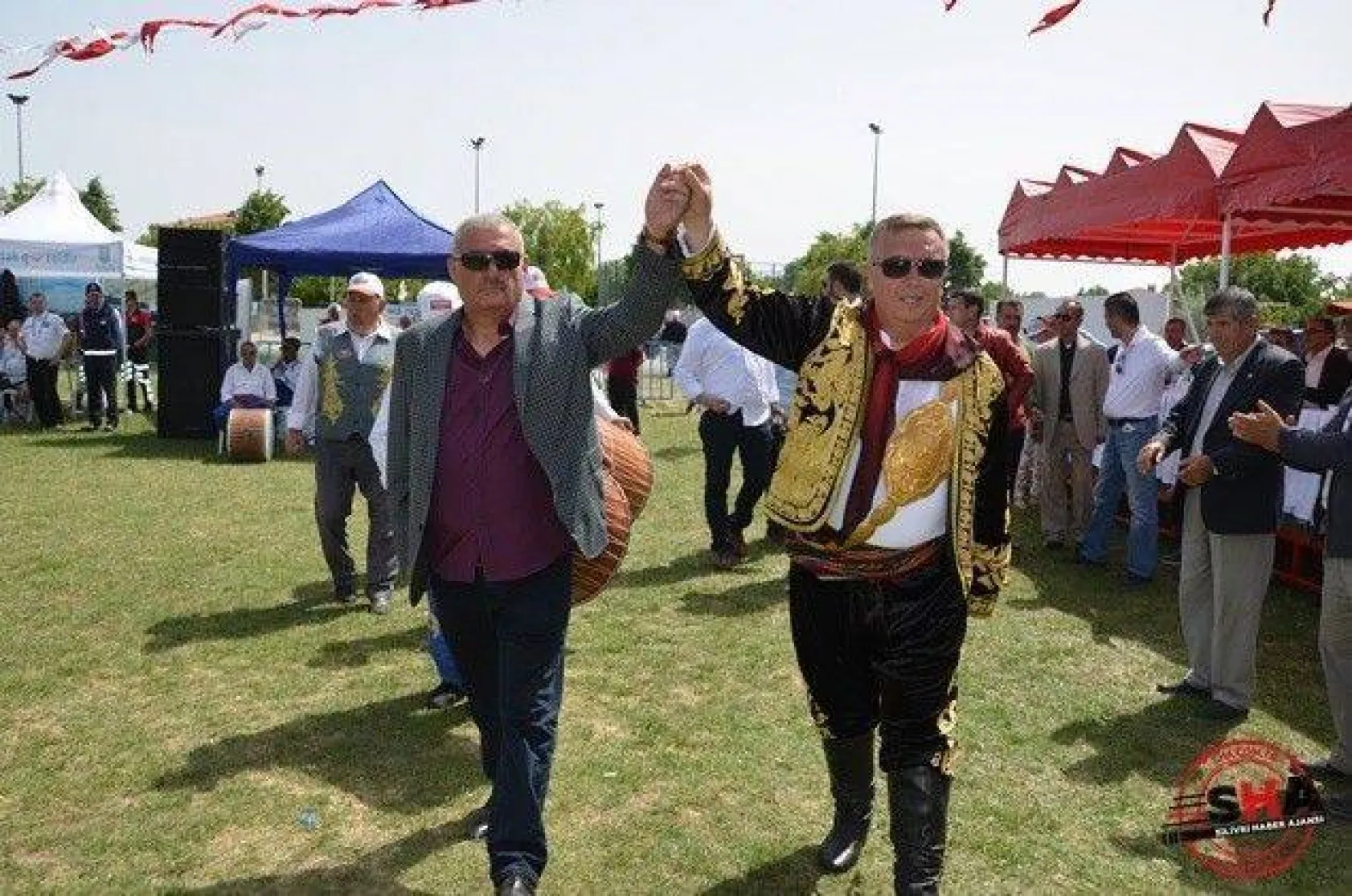 Pehlivanlar Silivri er meydanında güreşti