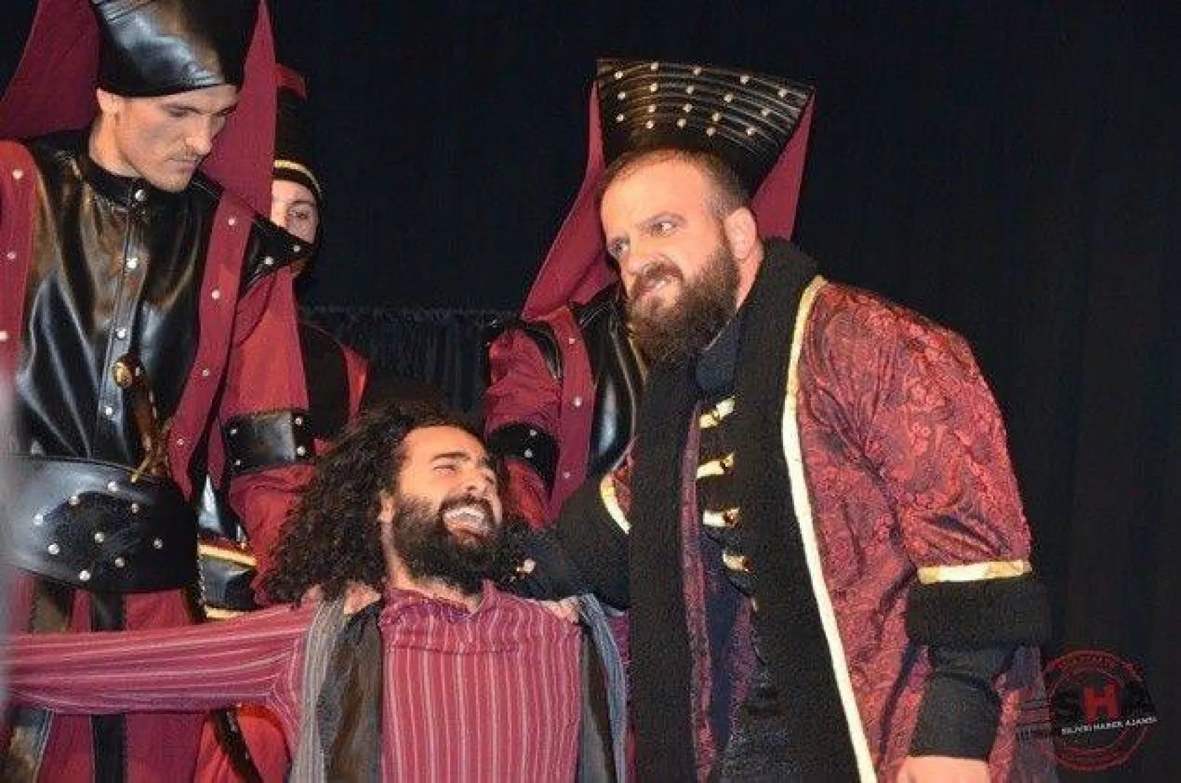 Evvel Zaman oyunu büyük beğeni topladı