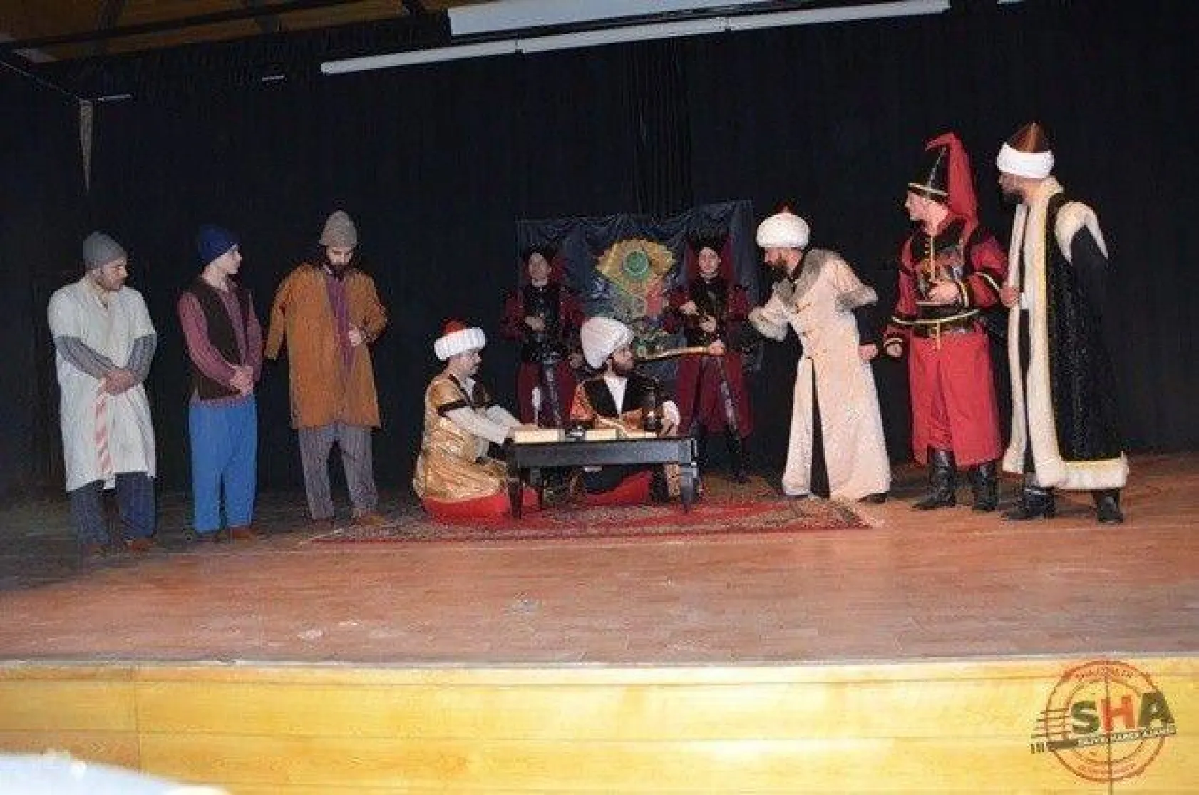 Evvel Zaman oyunu büyük beğeni topladı