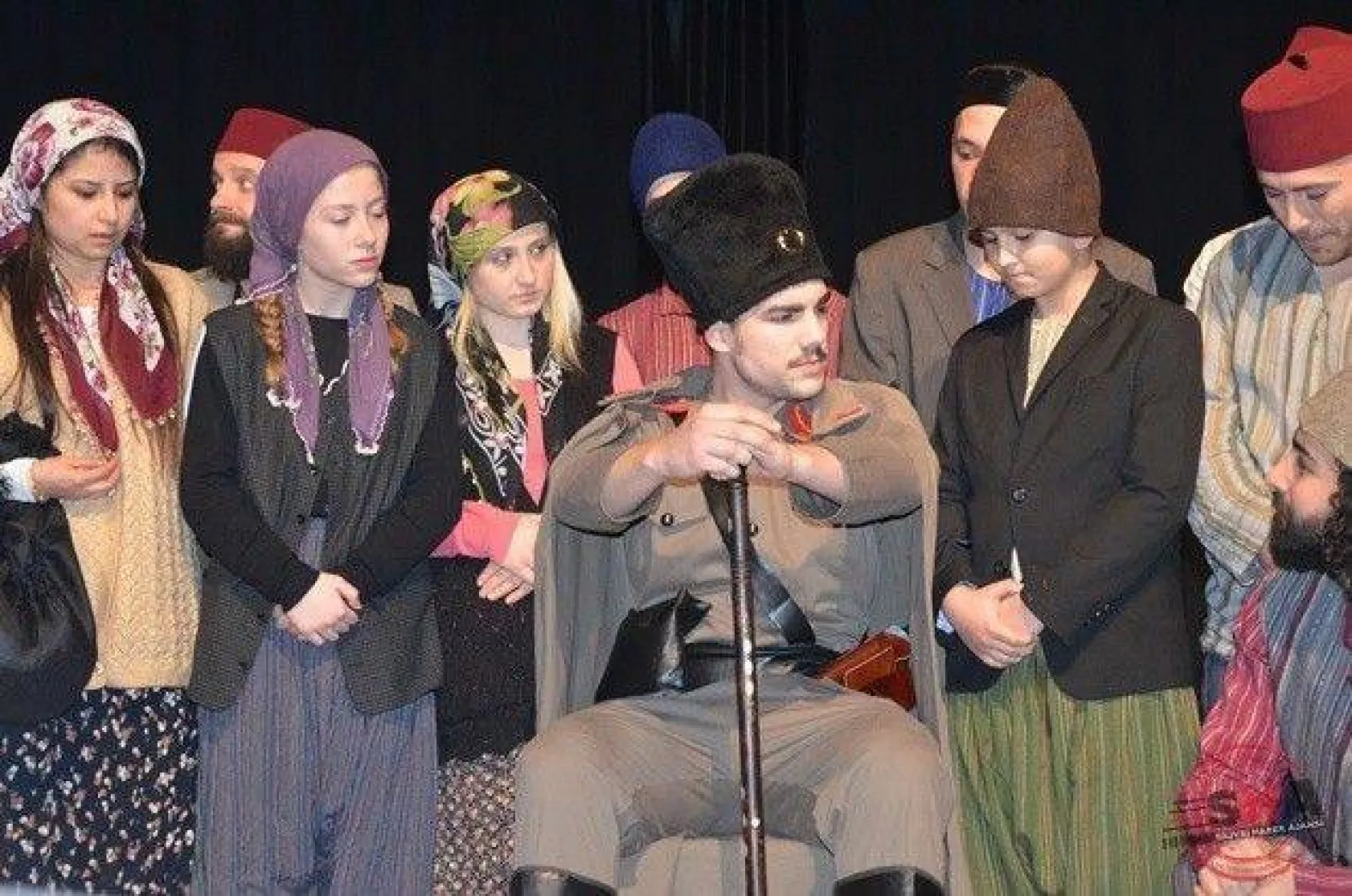 Evvel Zaman oyunu büyük beğeni topladı