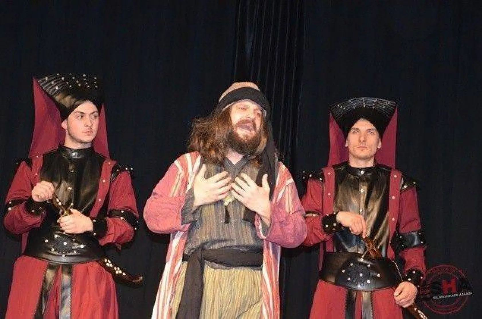 Evvel Zaman oyunu büyük beğeni topladı