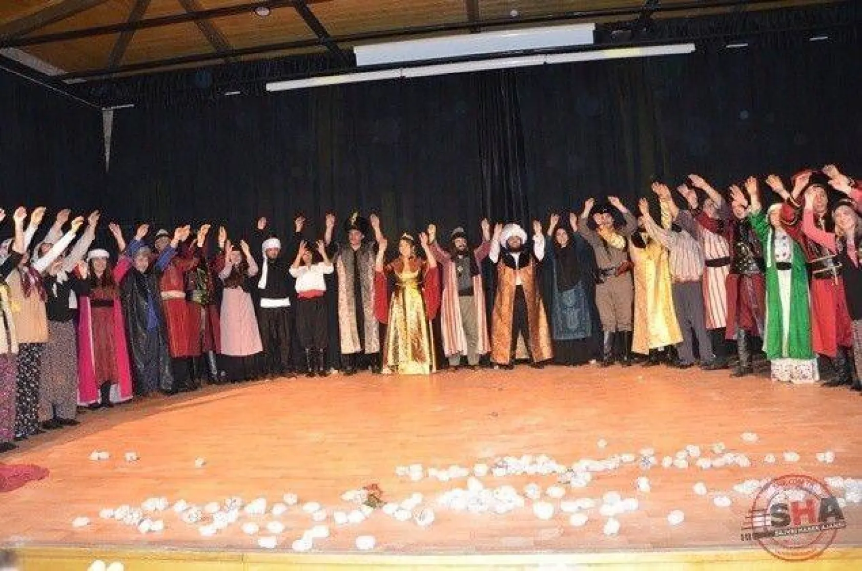 Evvel Zaman oyunu büyük beğeni topladı