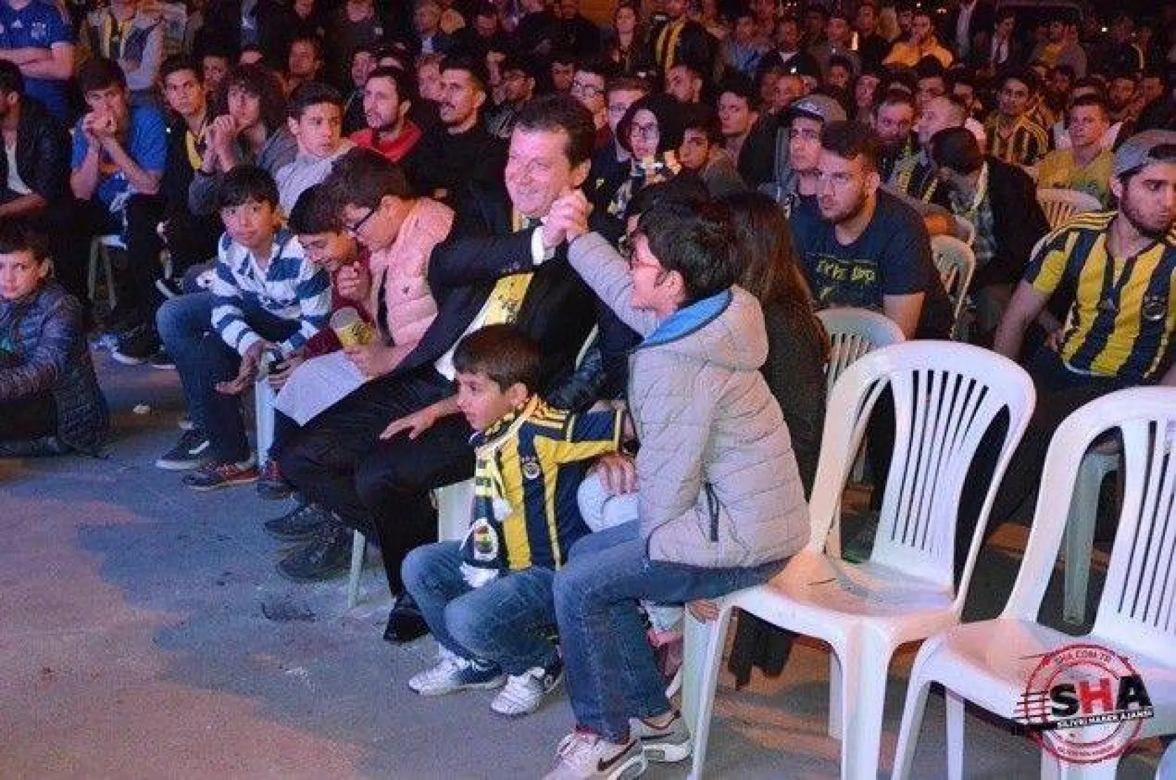 Şampiyonluk coşkusu sahilde yaşandı