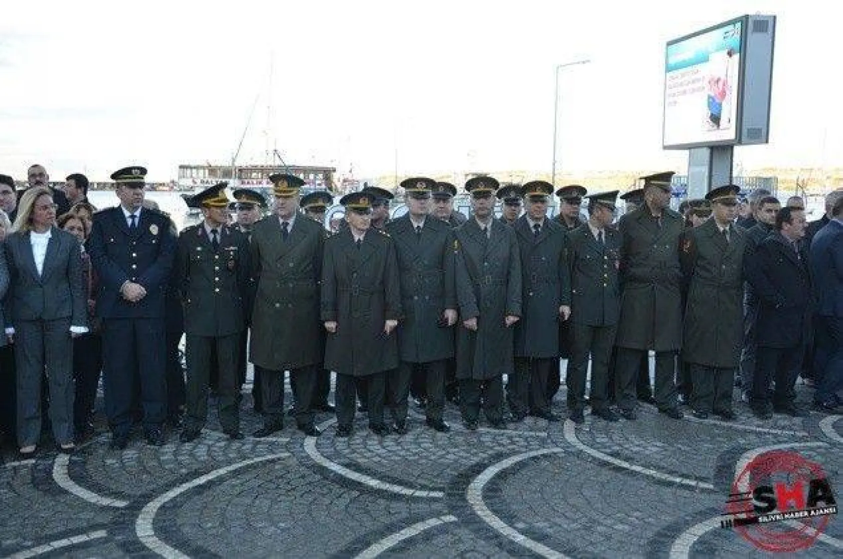 Dokuzu beş geçe hayat durdu