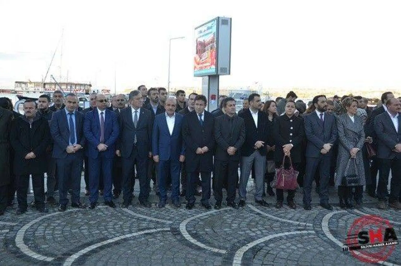 Dokuzu beş geçe hayat durdu