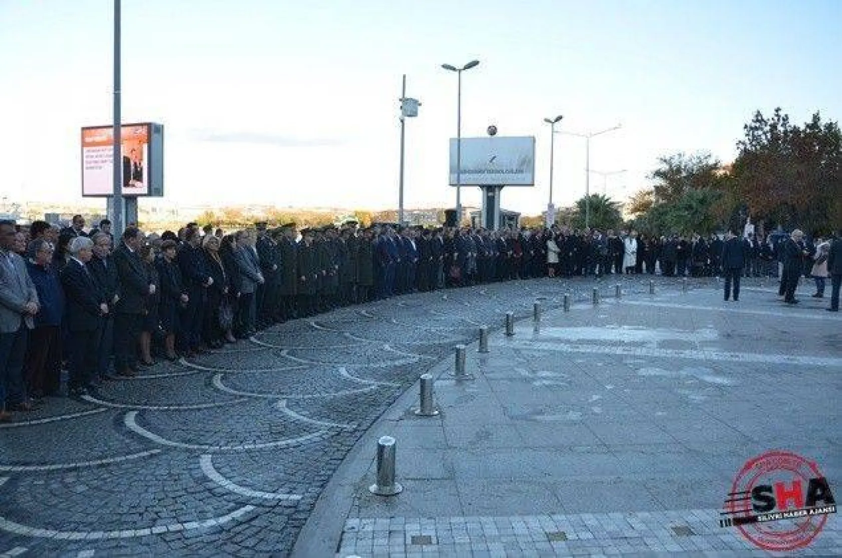 Dokuzu beş geçe hayat durdu