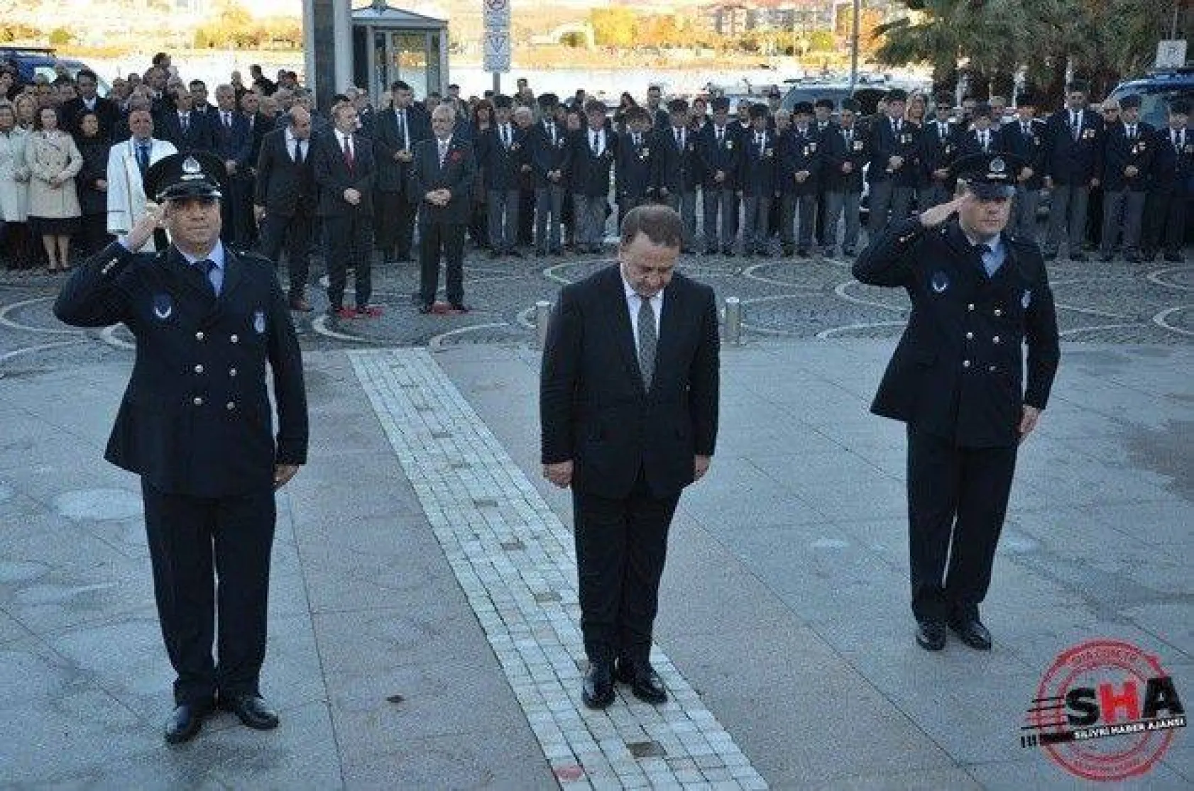 Dokuzu beş geçe hayat durdu