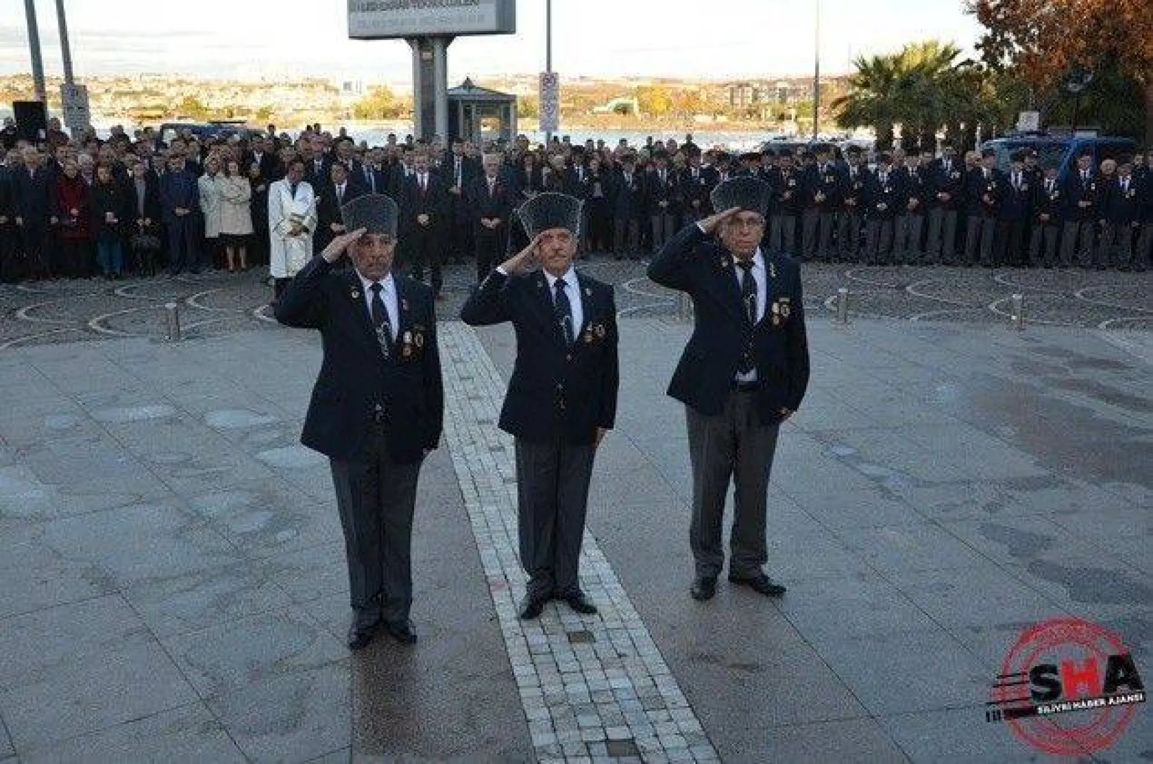 Dokuzu beş geçe hayat durdu