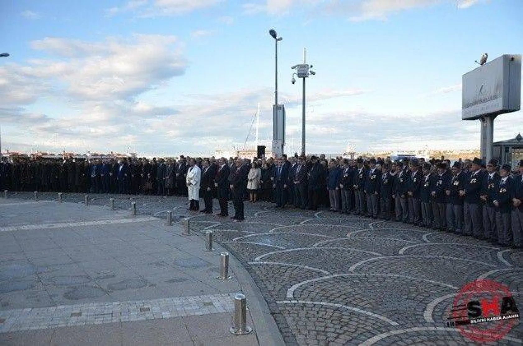 Dokuzu beş geçe hayat durdu