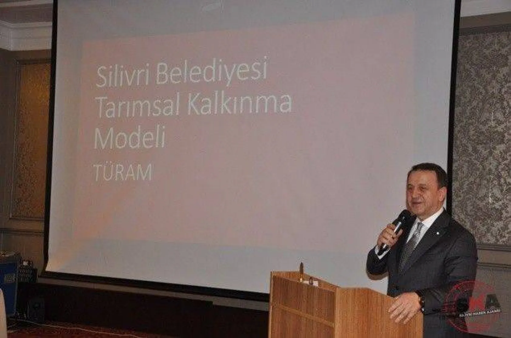 Işıklar, Çevre ve Tarım Forumu'na katıldı