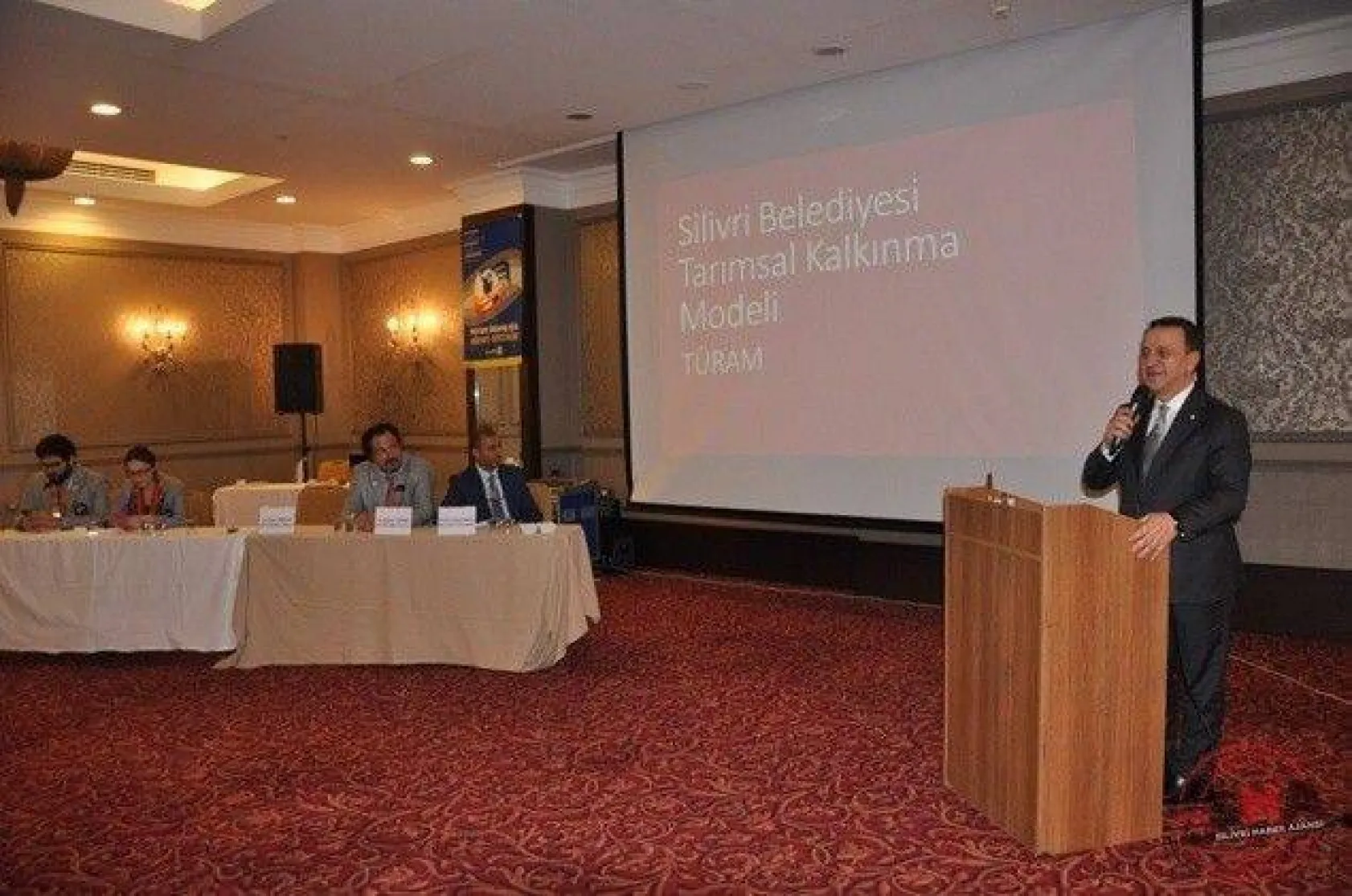 Işıklar, Çevre ve Tarım Forumu'na katıldı